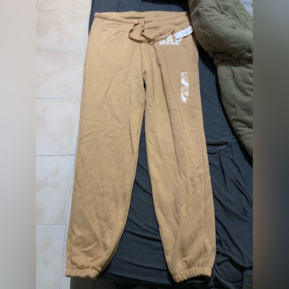 GAP Sz S Tan Jogger Sweatpants NWT